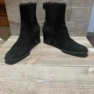Gucci heeled bootie size 5
